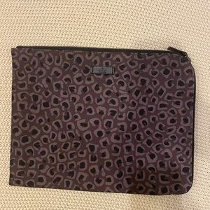 Gucci Pouch Case